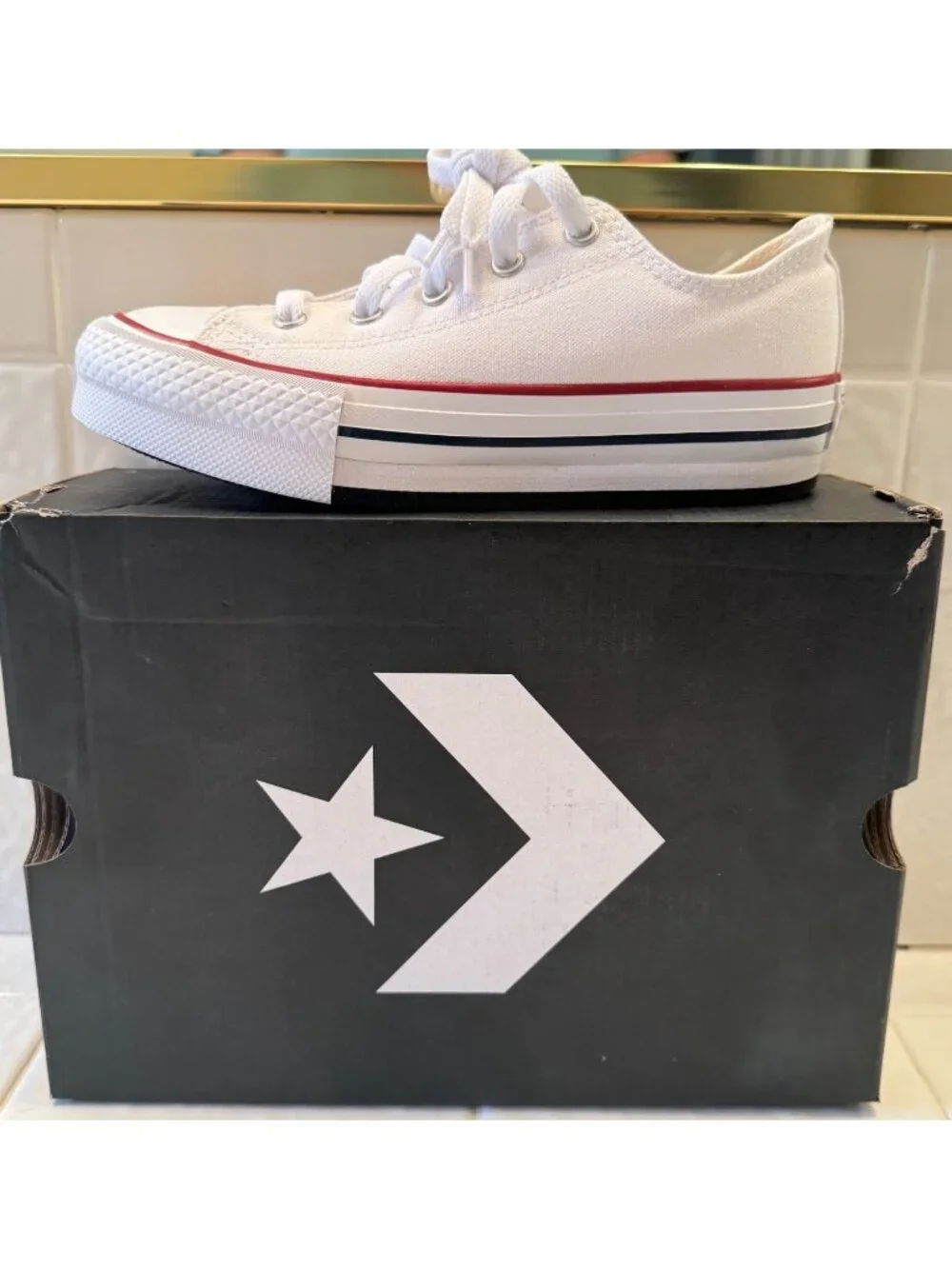 Converse Chuck Taylor Youth Size 2 All Star Low Top Unisex Kids NWB Canvas EU 33